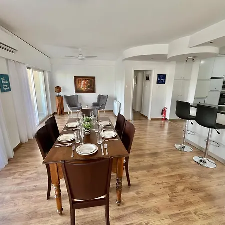 Shiny Blue * Limassol