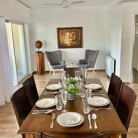 Shiny Blue Appartement