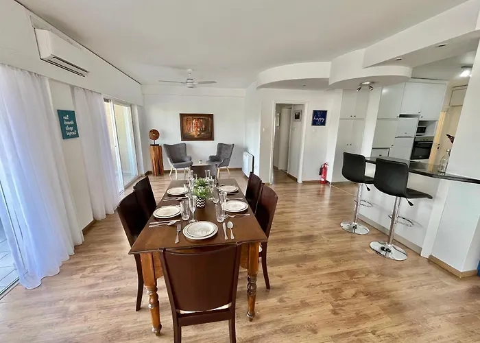 Shiny Blue * リマソール